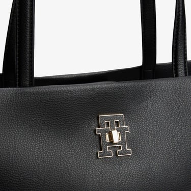  Tommy Hilfiger Modern Kadın Siyah Tote Çanta