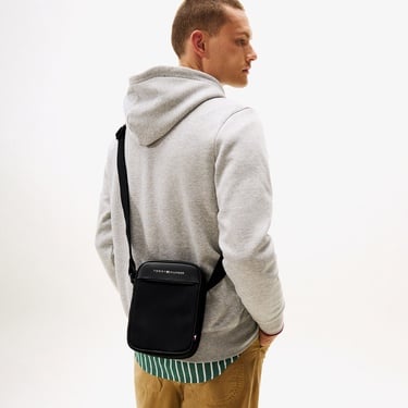  Tommy Hilfiger Foundation Mini Reporter Erkek Siyah Çapraz Çanta