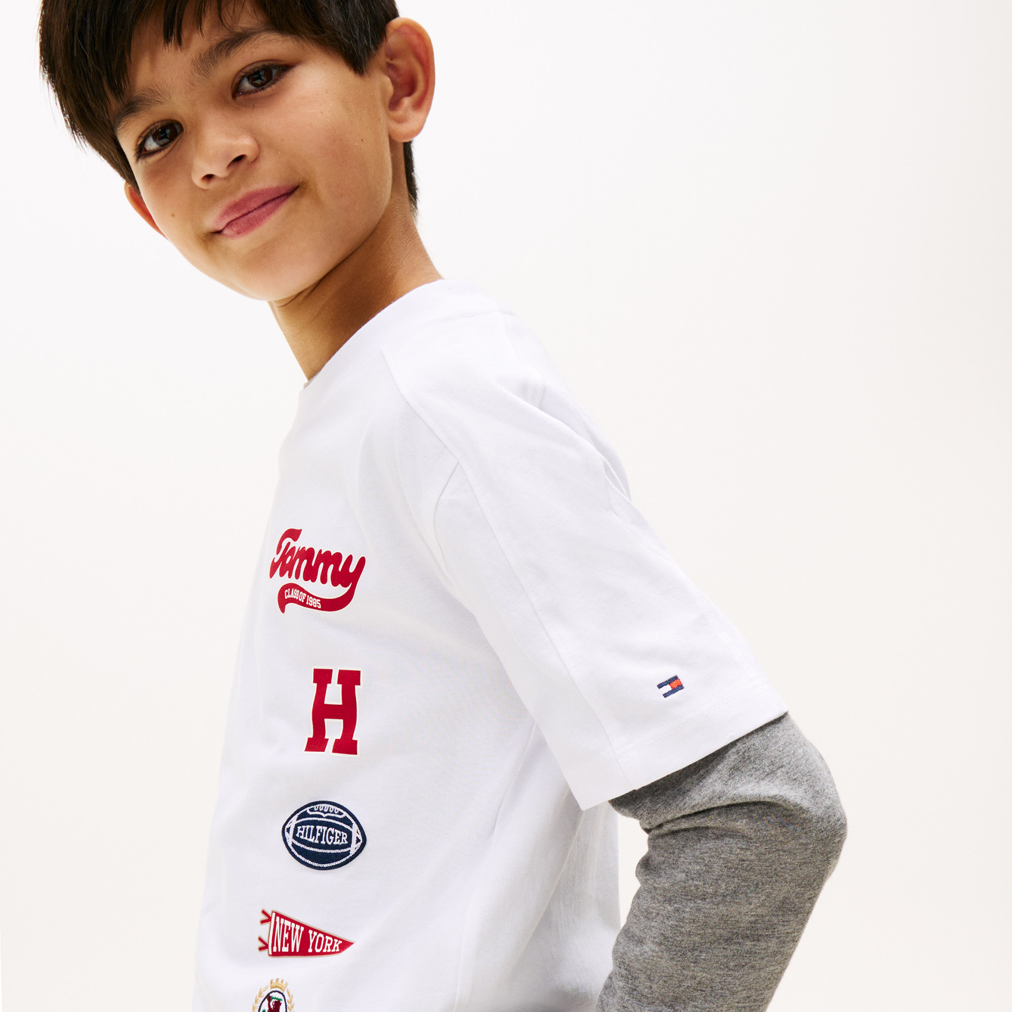  Tommy Hilfiger Varsity Multi Print Badge Çocuk Beyaz T-Shirt