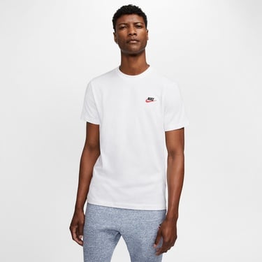  Nike Sportswear Club Erkek Beyaz T-Shirt