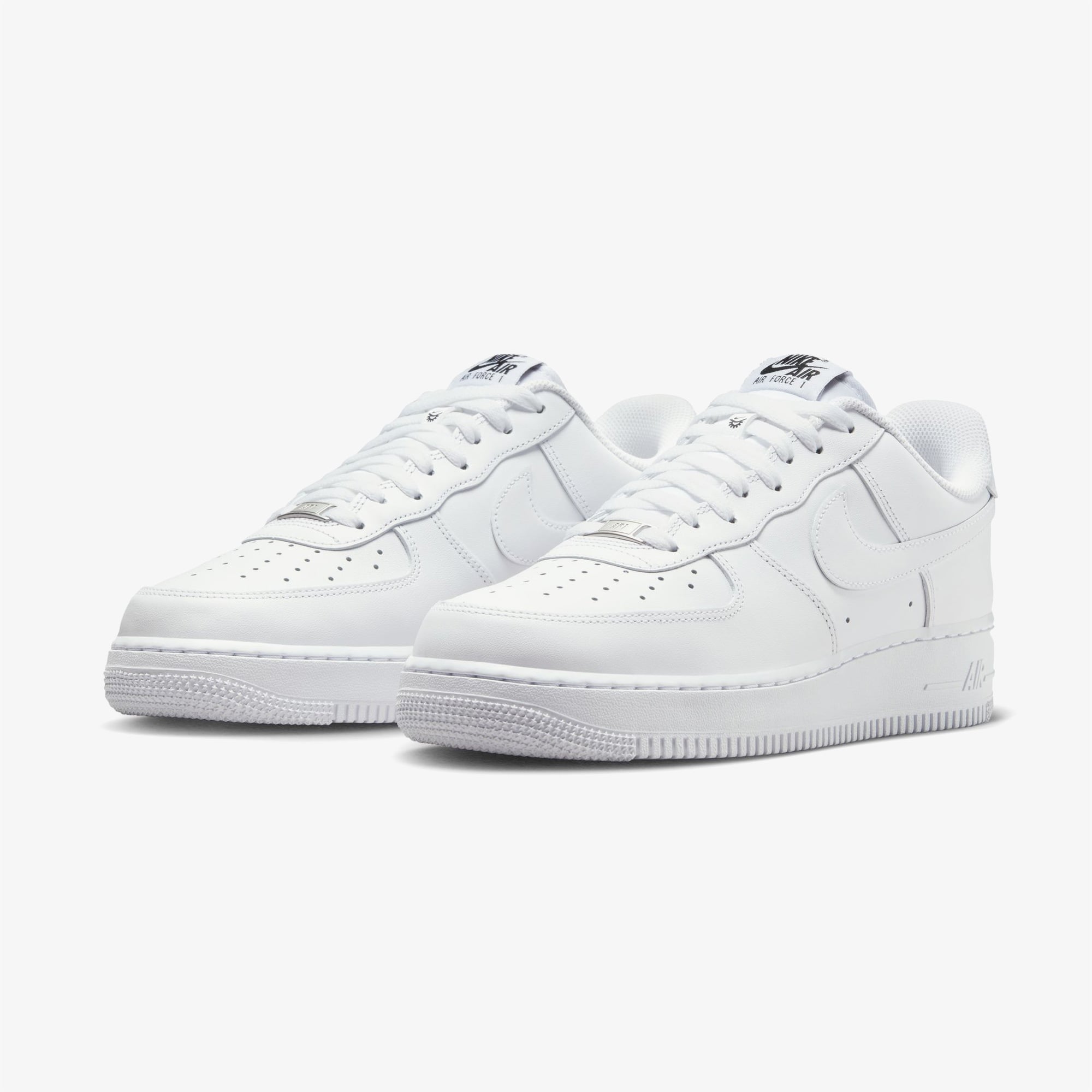 Nike Air Force 1 '07 EasyOn Erkek Beyaz Spor Ayakkabı