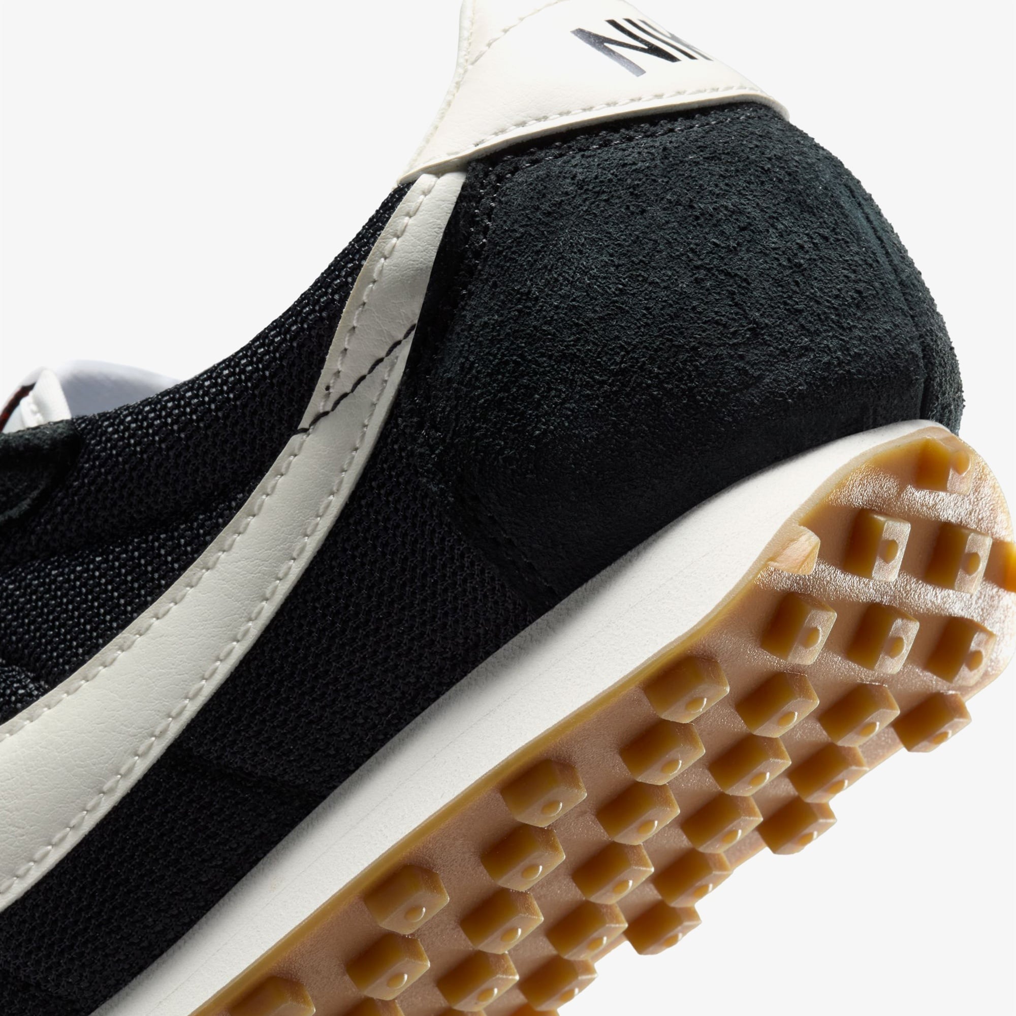 Nike LD-1000 Kadın Siyah Spor Ayakkabı