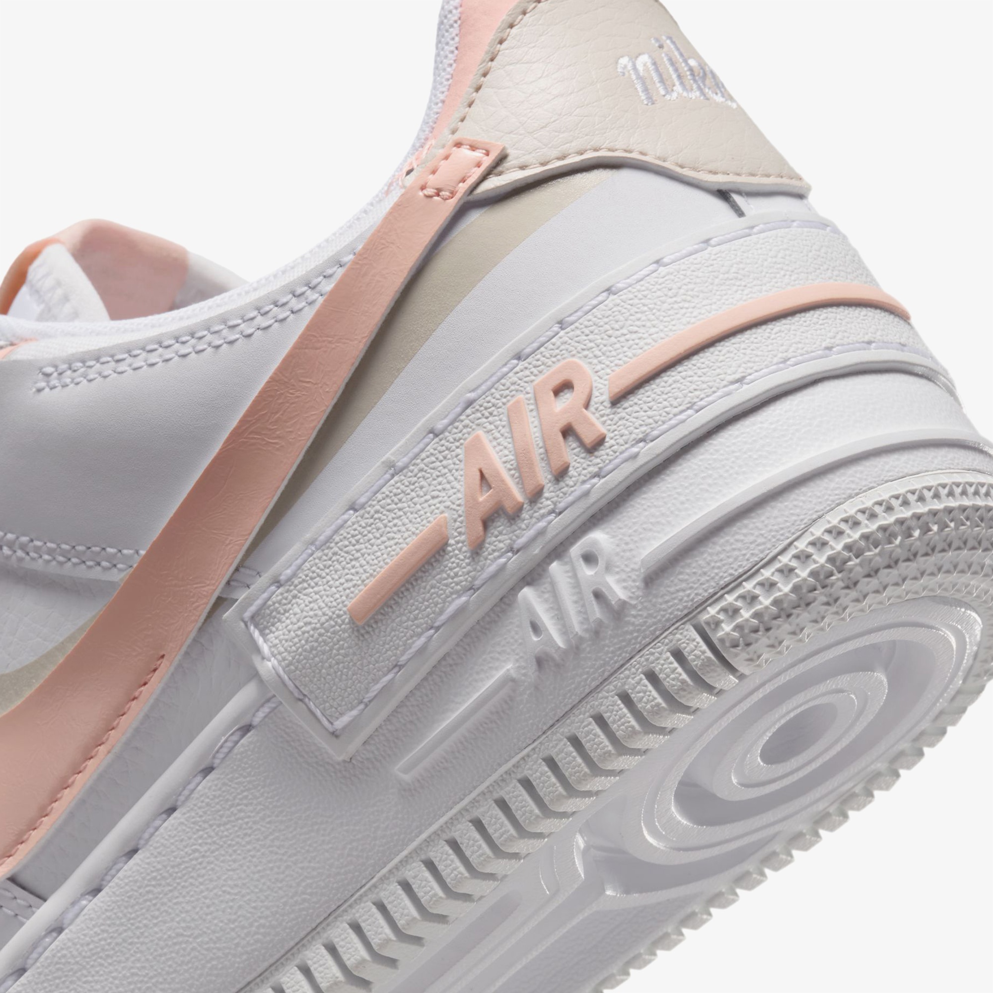 Nike Air Force 1 Shadow Kadın Beyaz Spor Ayakkabı