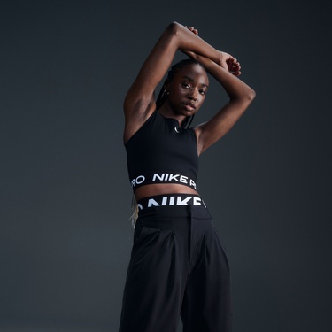  Nike Pro Dri-Fit 365 Kadın Siyah Crop T-Shirt