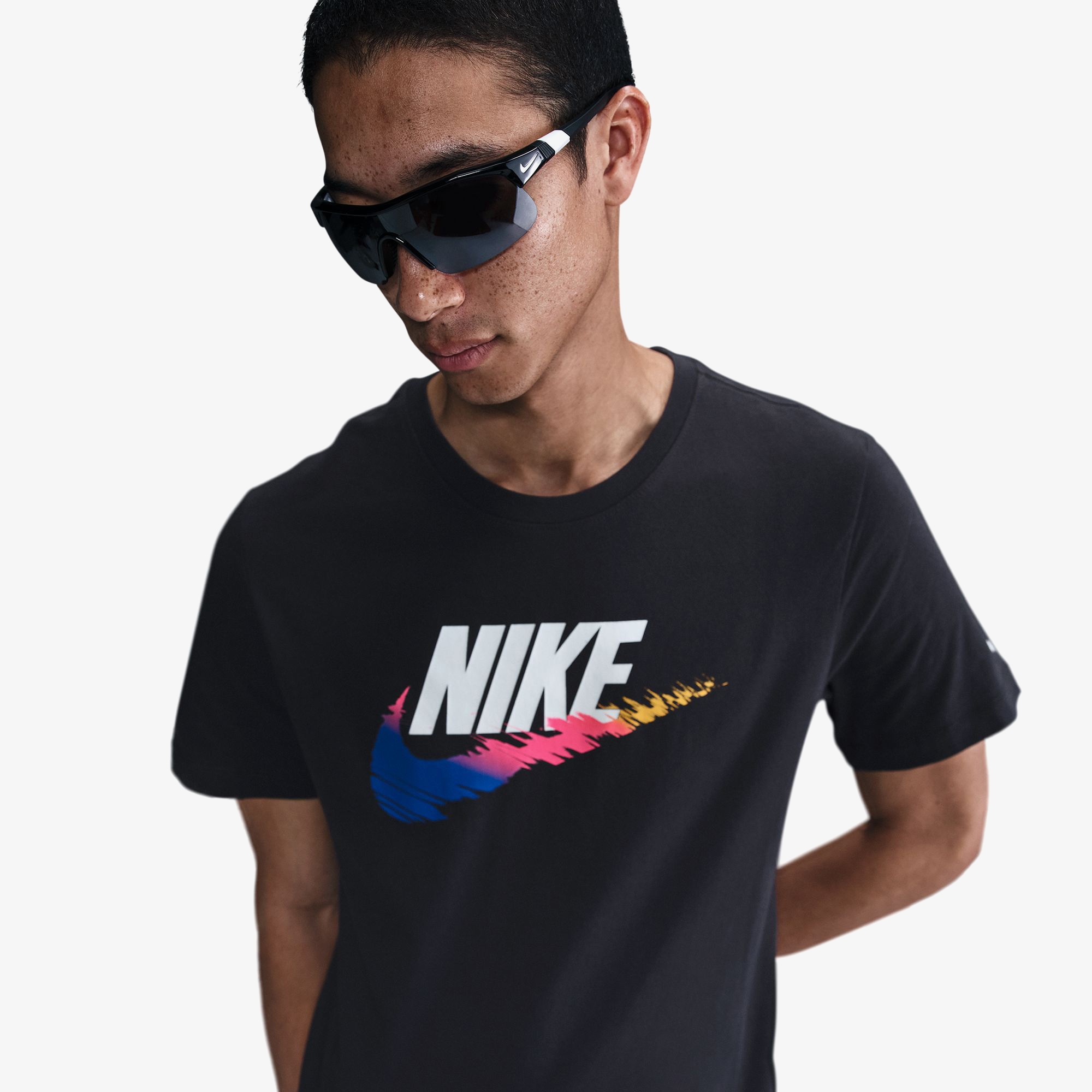 Nike Sportswear 6 Mo Futura Erkek Siyah T-Shirt