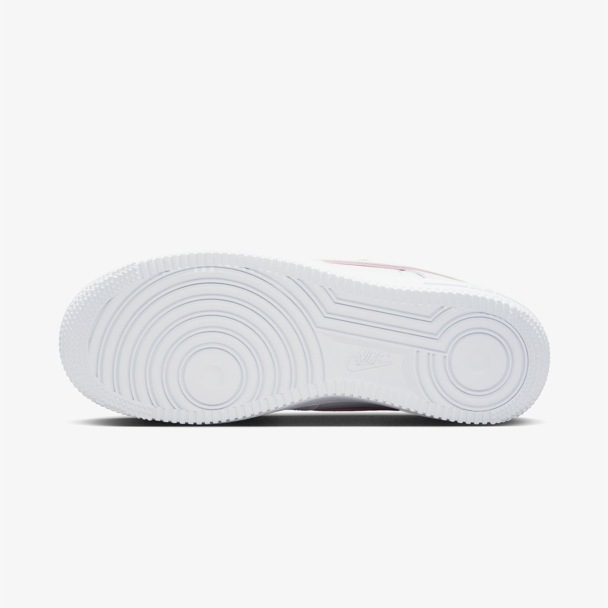 Nike Air Force 1 '07 Essential Kadın Beyaz Spor Ayakkabı