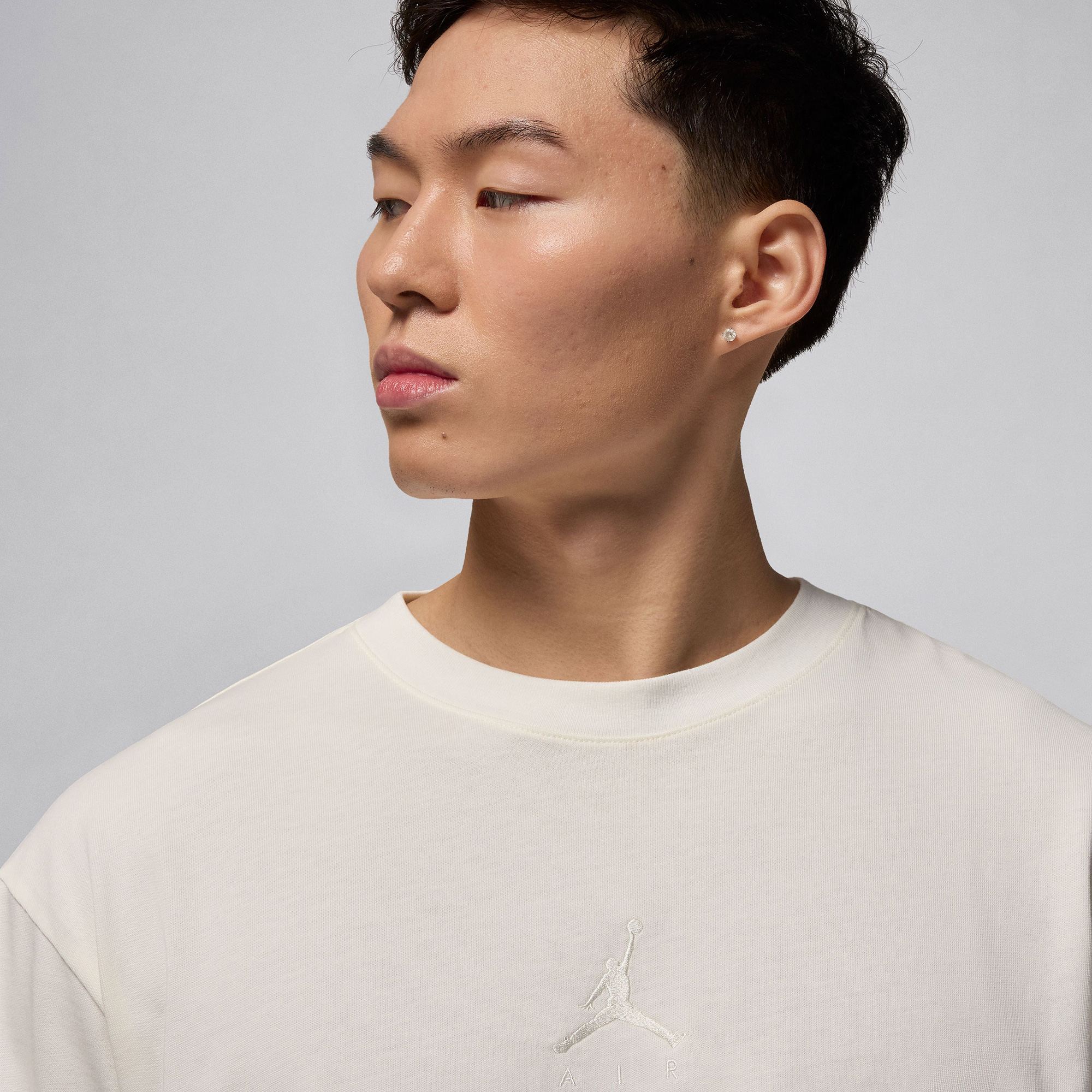 Jordan Flight Essentials Erkek Beyaz T-Shirt