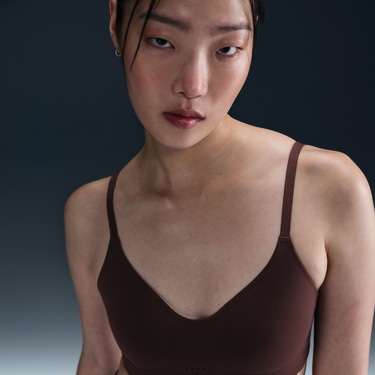  Nike Alate Minimalist Kadın Kahverengi Bra