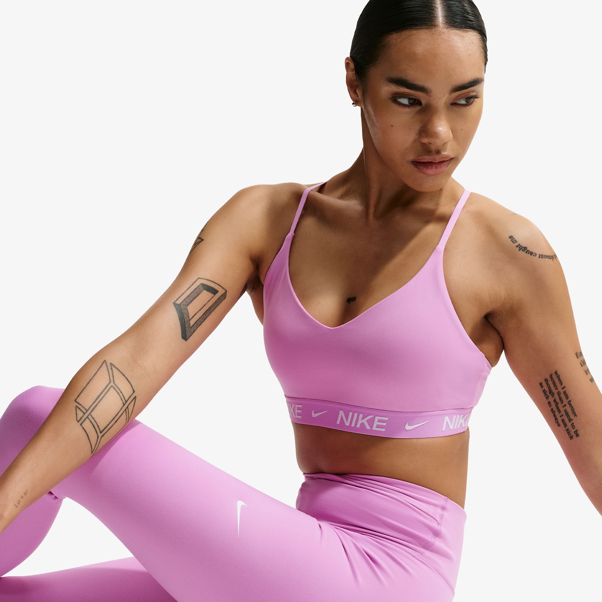 Nike Dri-Fit Indy Light Support Kadın Pembe Bra