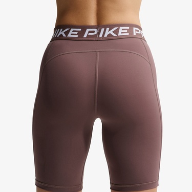  Nike Pro 365 20 cm Kadın Pembe Kısa Tayt