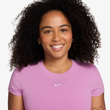  Nike Sportswear Chill Knit Kadın Pembe T-Shirt