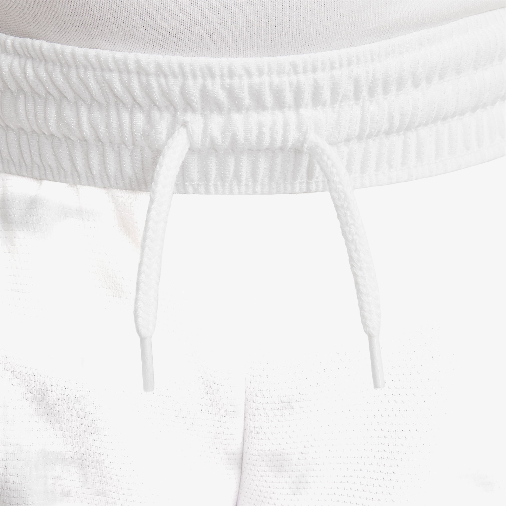 Nike Dri-Fit DNA 13 cm Çocuk Beyaz Şort