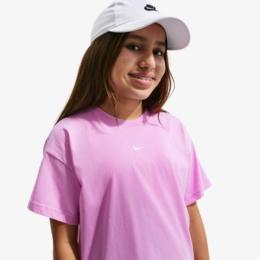  Nike Sportswear Essential Çocuk Pembe T-Shirt
