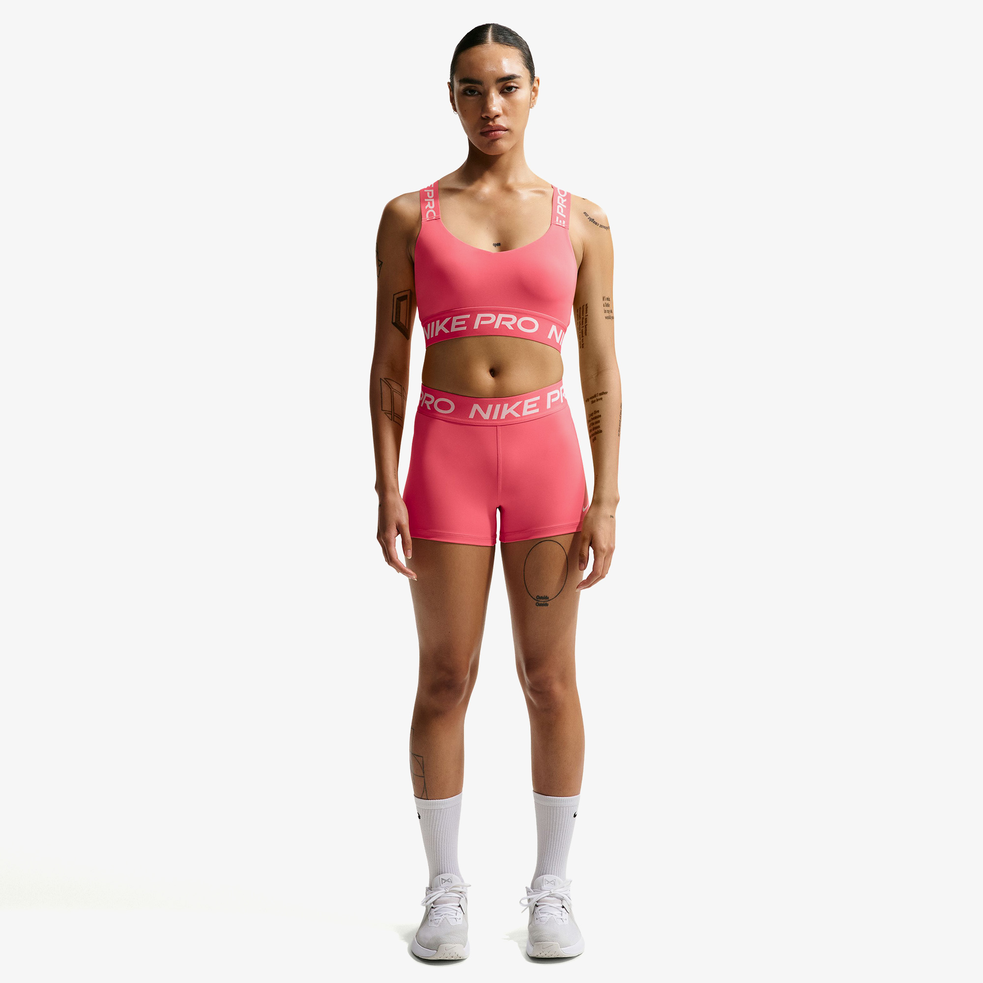  Nike Pro Kadın Pembe Bra