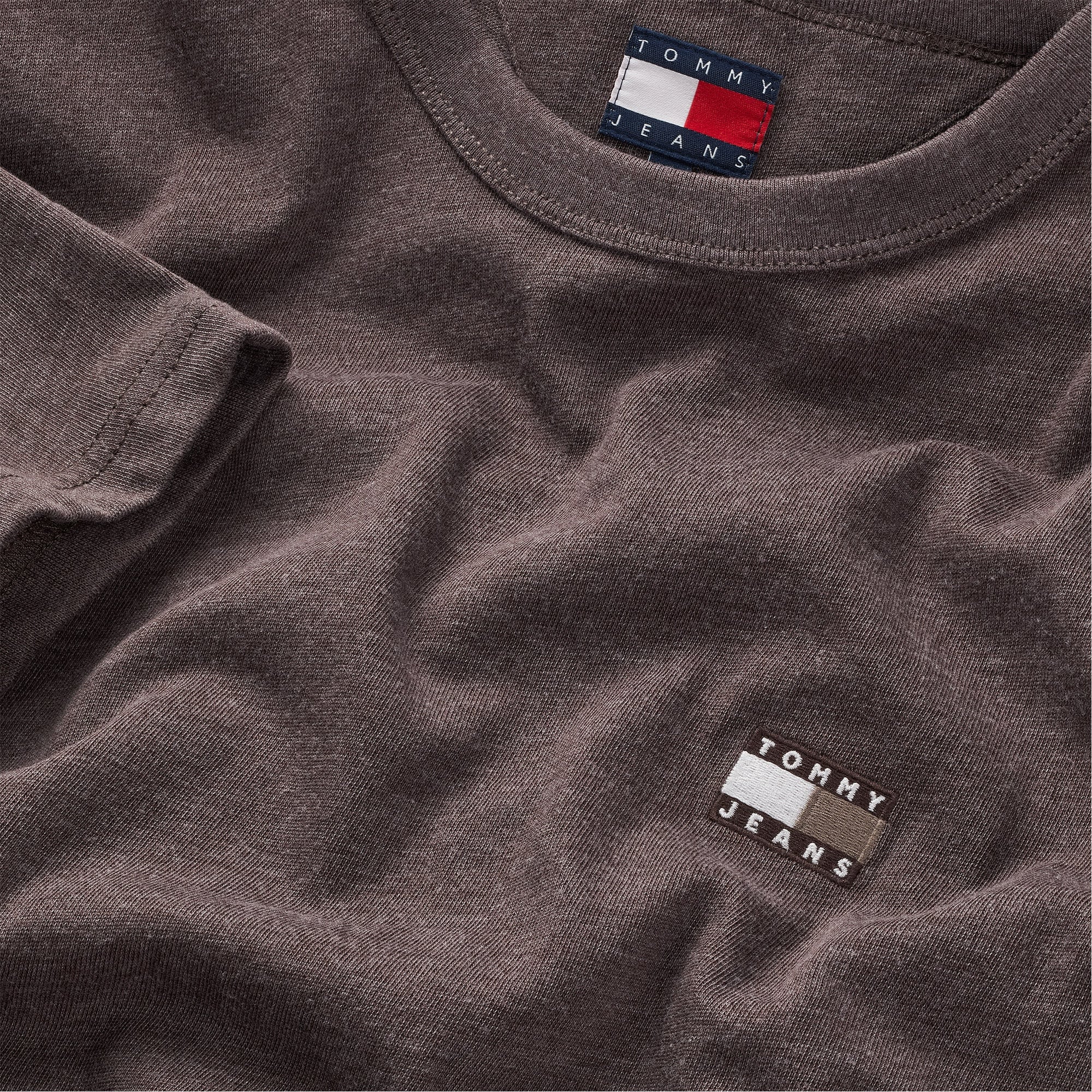 Tommy Hilfiger Jeans Reg Badge Erkek Kahverengi T-Shirt