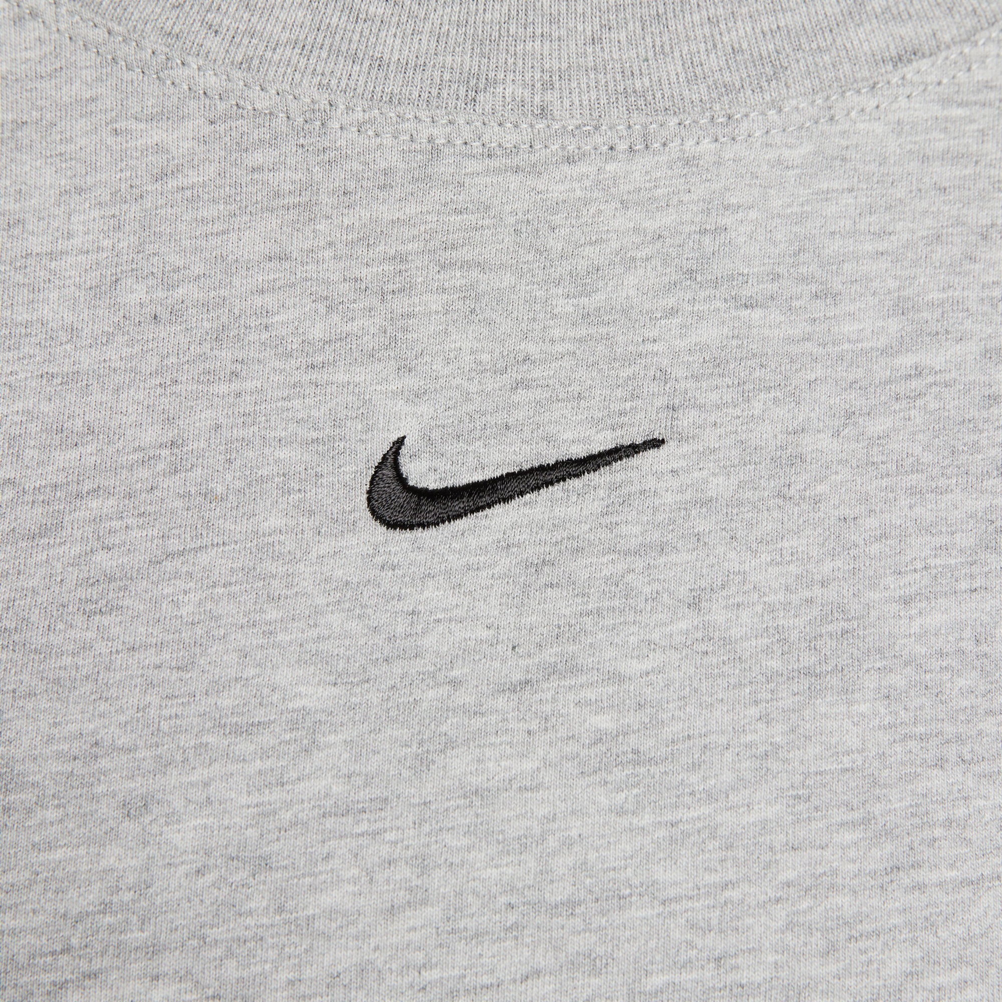 Nike Sportswear Essential Kadın Gri T-Shirt
