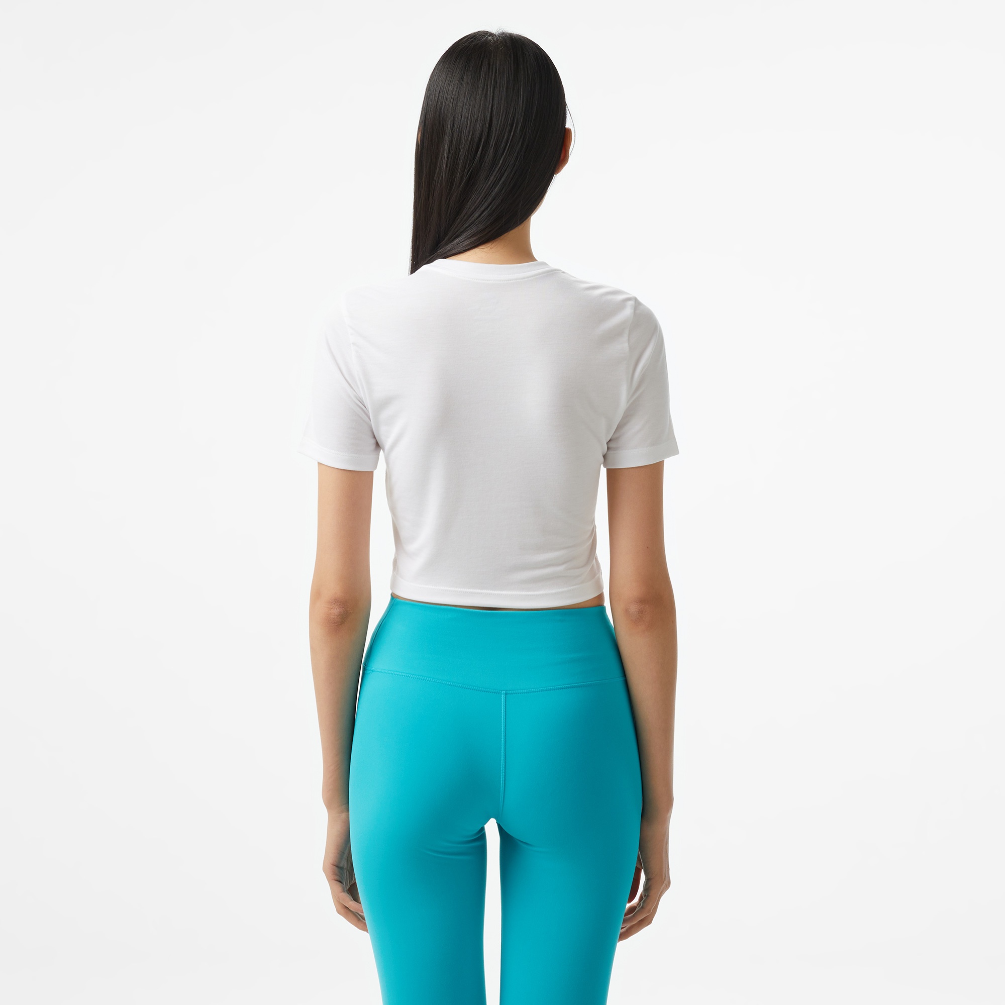 Nike Sportswear Essential Slim Crop Kadın Beyaz T-Shirt