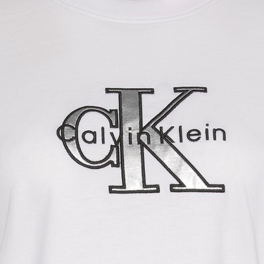  Calvin Klein Classic Monologo Metallic Kadın Beyaz T-Shirt