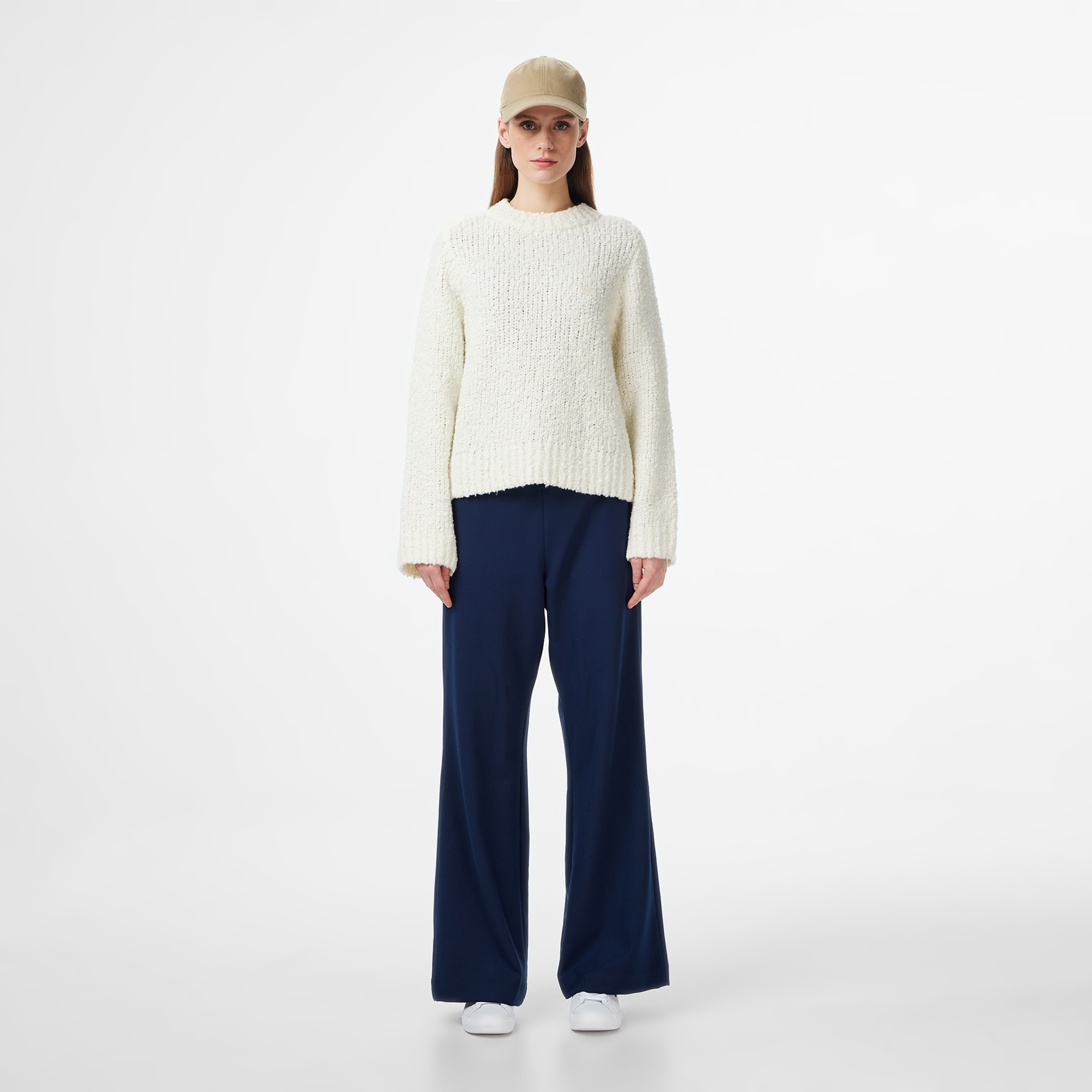 Lacoste Kadın Classic Fit Bisiklet Yaka Yün Krem Kazak