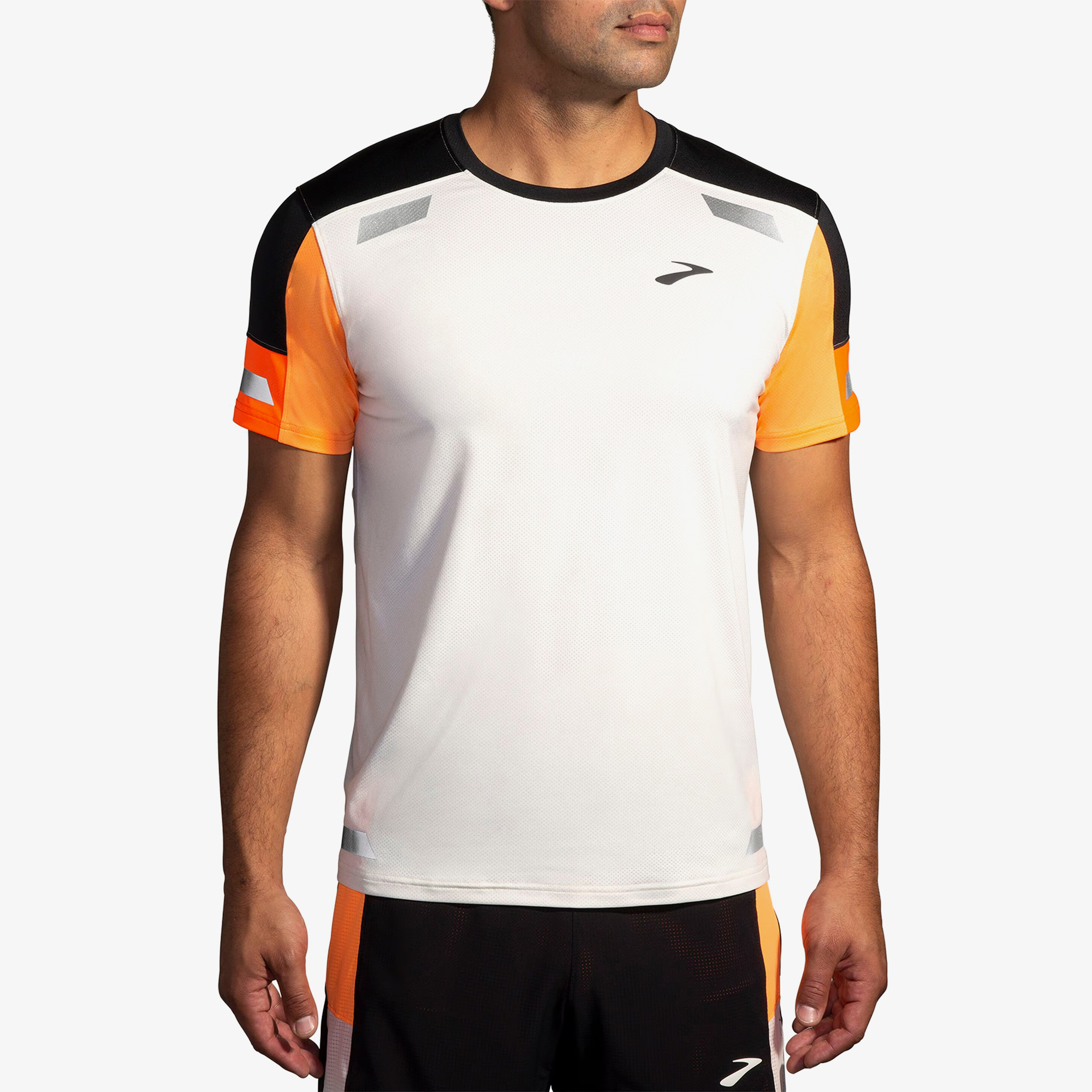  Brooks Run Visible Sleeve 2.0 Erkek Beyaz T-Shirt