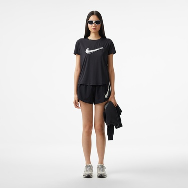  Nike One Swoosh Dri-Fit Kadın Siyah T-Shirt