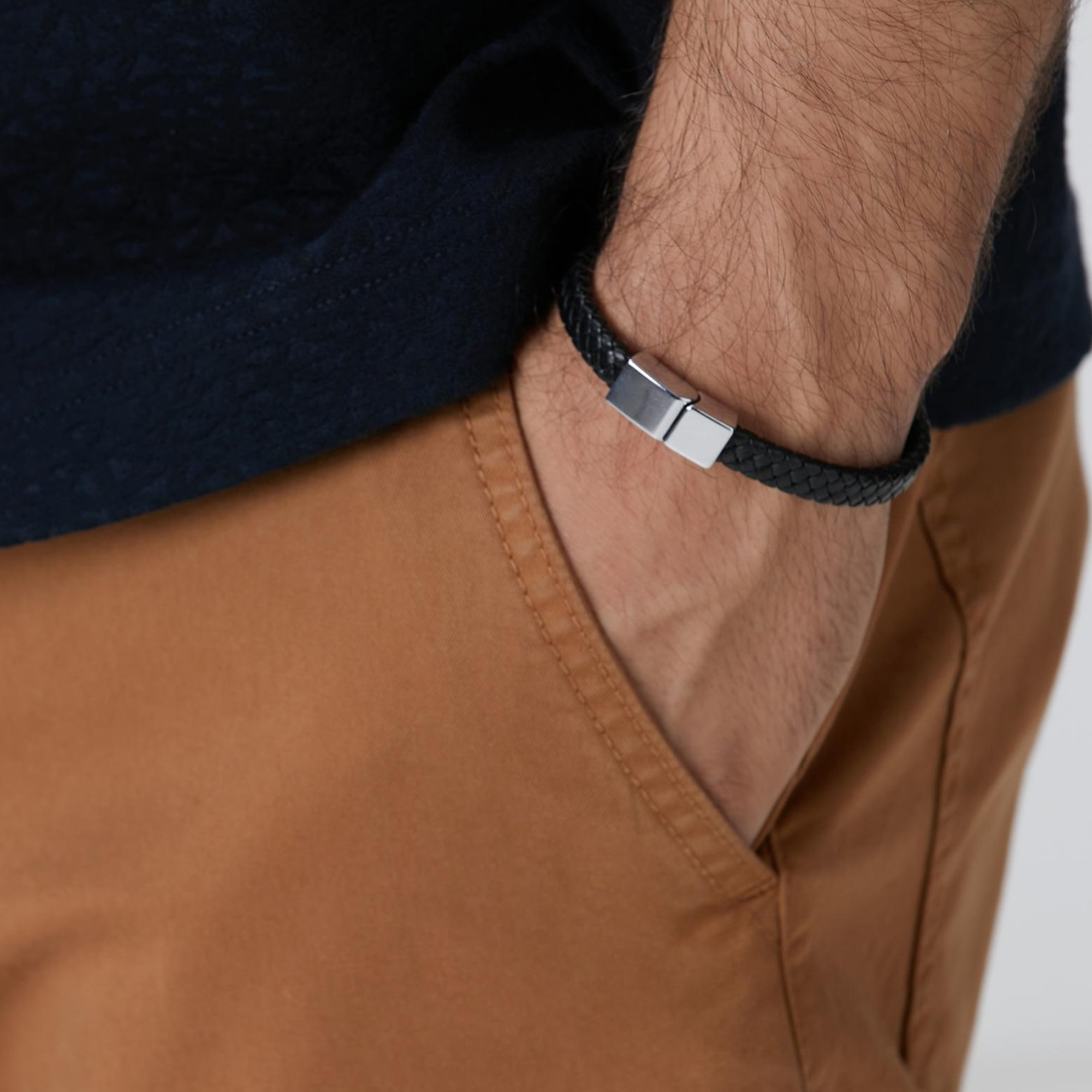 Network Erkek Siyah Deri Bileklik