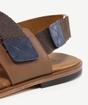  YARGICI Çapraz Deri Sandalet