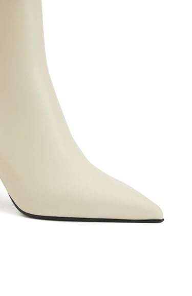  George Hogg Kadın Kırık Beyaz Fermuarlı Deri Bot