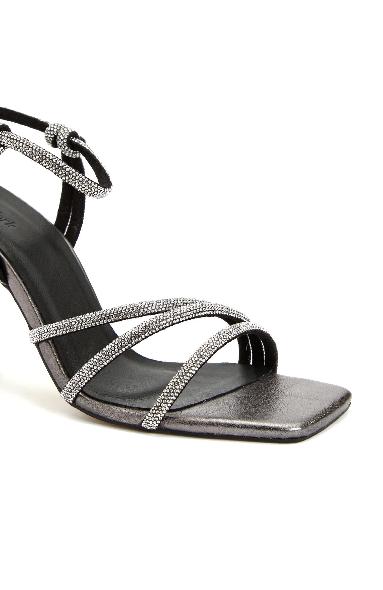  Network Kadın Platin Taşlı Deri Sandalet