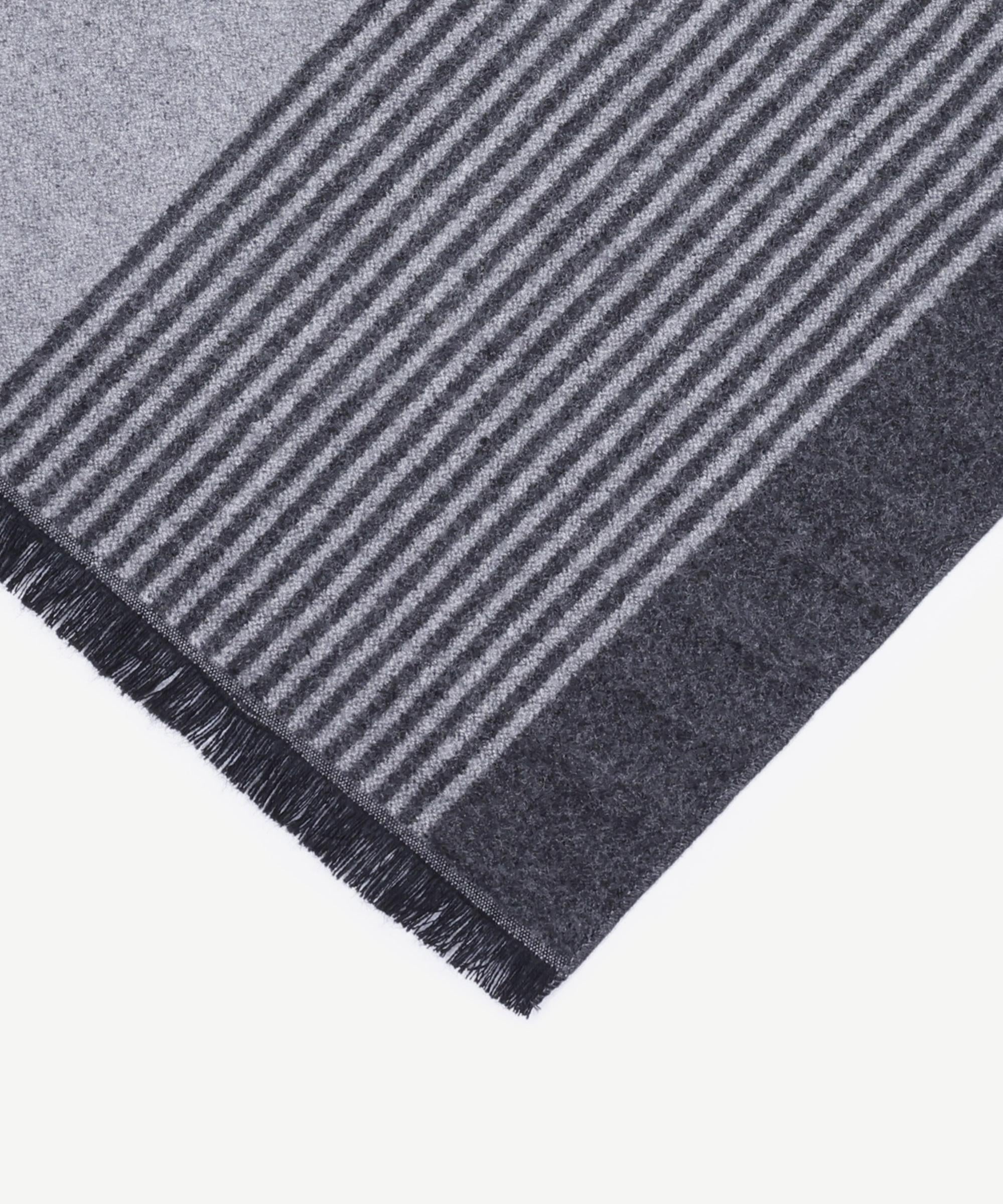 YARGICI Çizgili Maskülen Şal