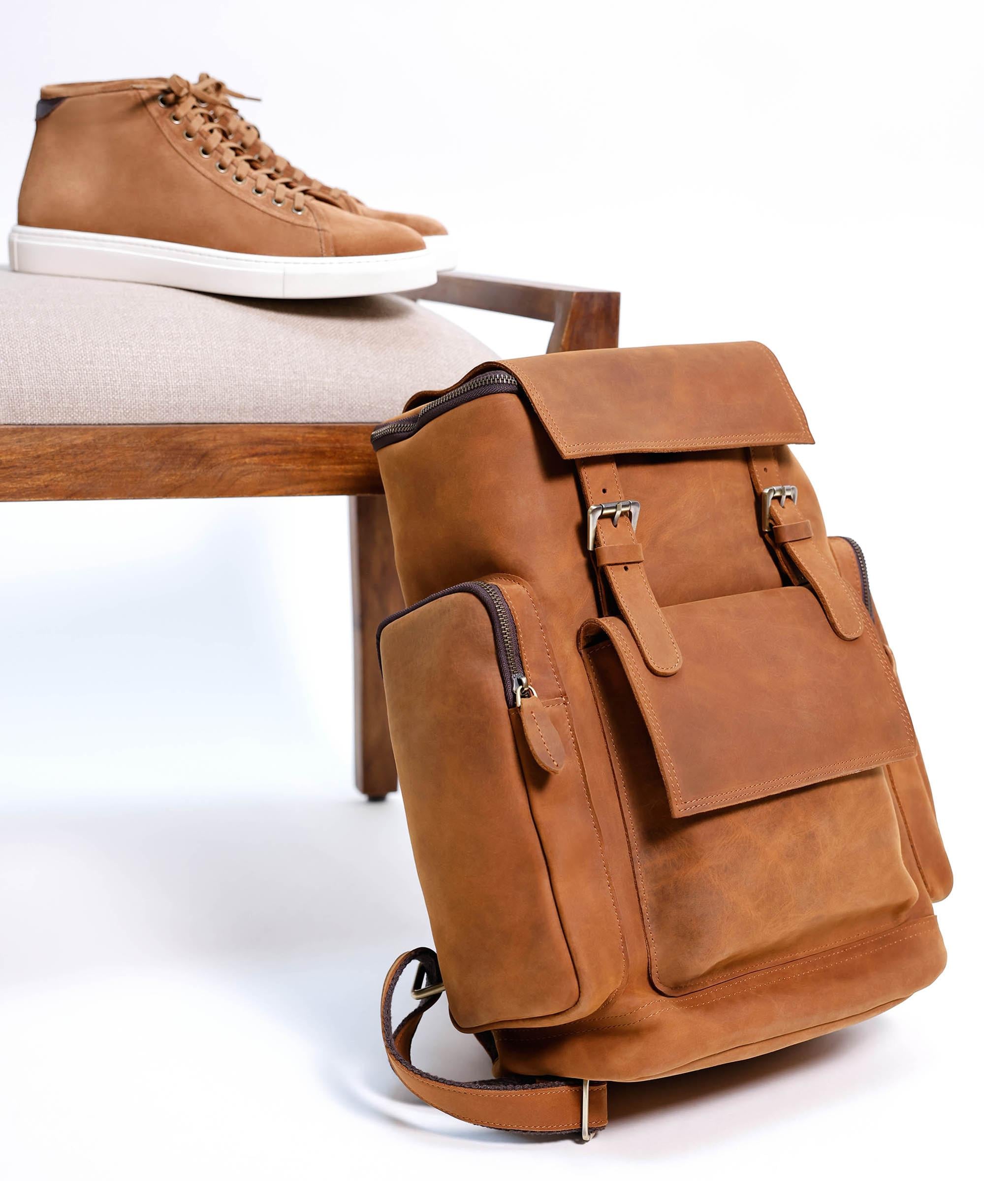  YARGICI Çok Bölmeli Deri Sırt Çantası