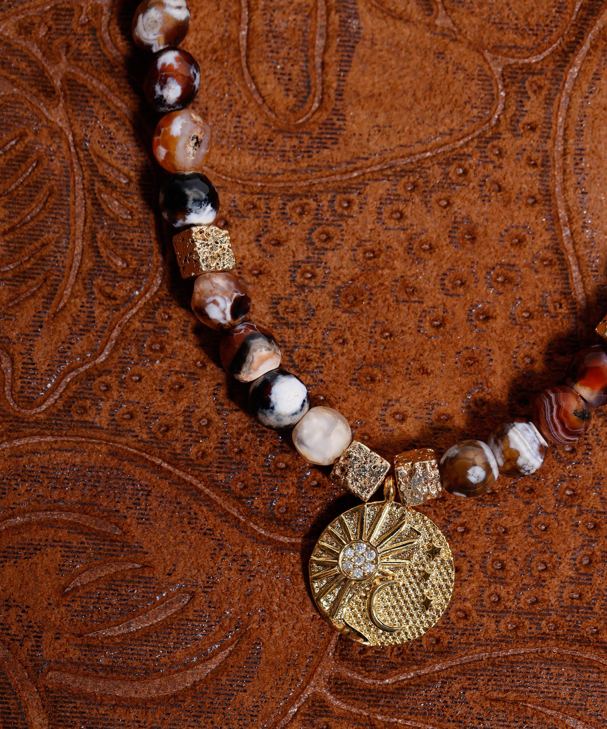  YARGICI Akik Ve Lav Taşı İçerikli Kolye