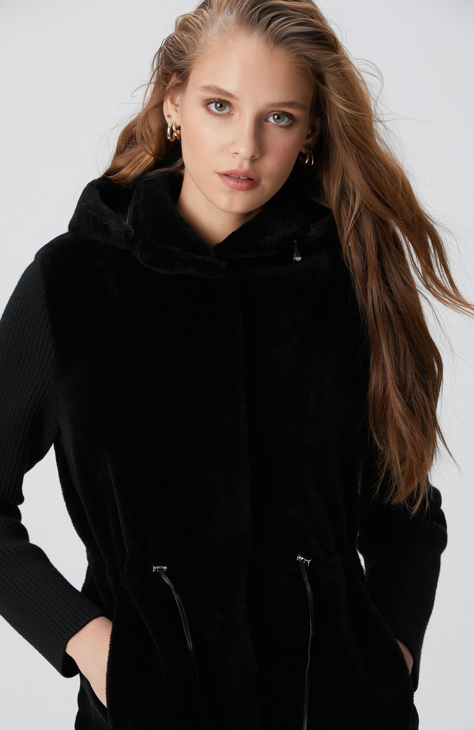 Network Kadın Siyah Kolları Trikolu Deri Kaban