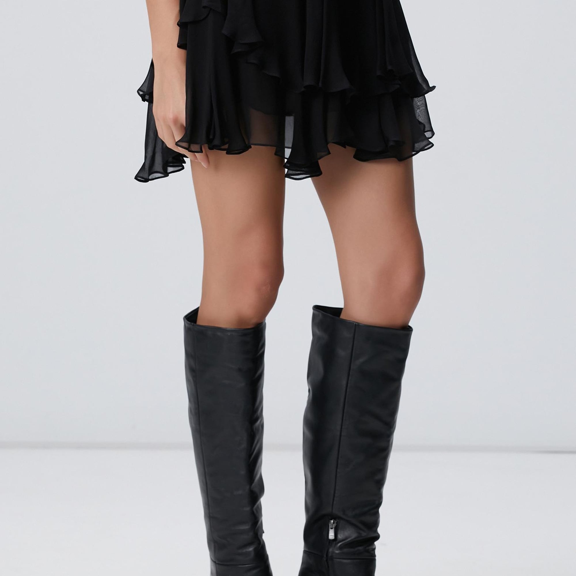 Network Kadın Siyah Şifon Volanlı Mini Etek