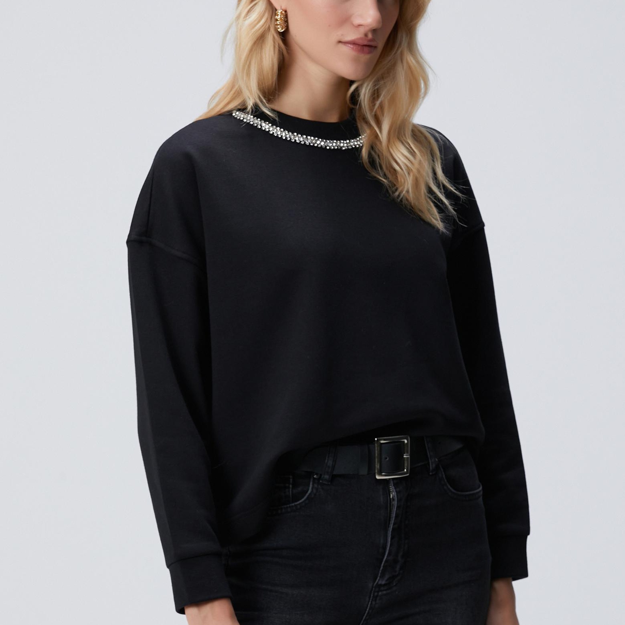 Network Kadın Siyah Yakası Taş İşlemeli Sweatshirt