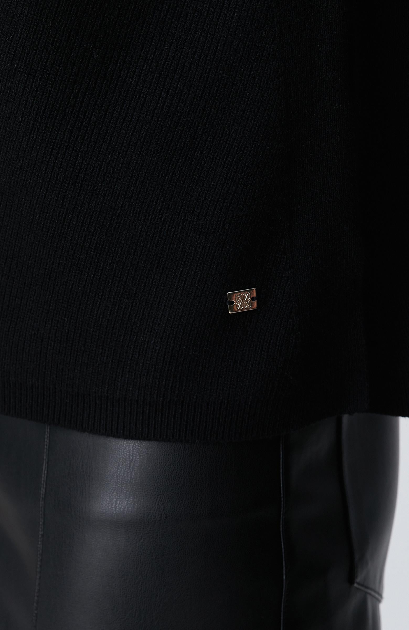  Network Kadın Siyah Verev Desen Örgü Kapüşonlu Kolsuz Kazak