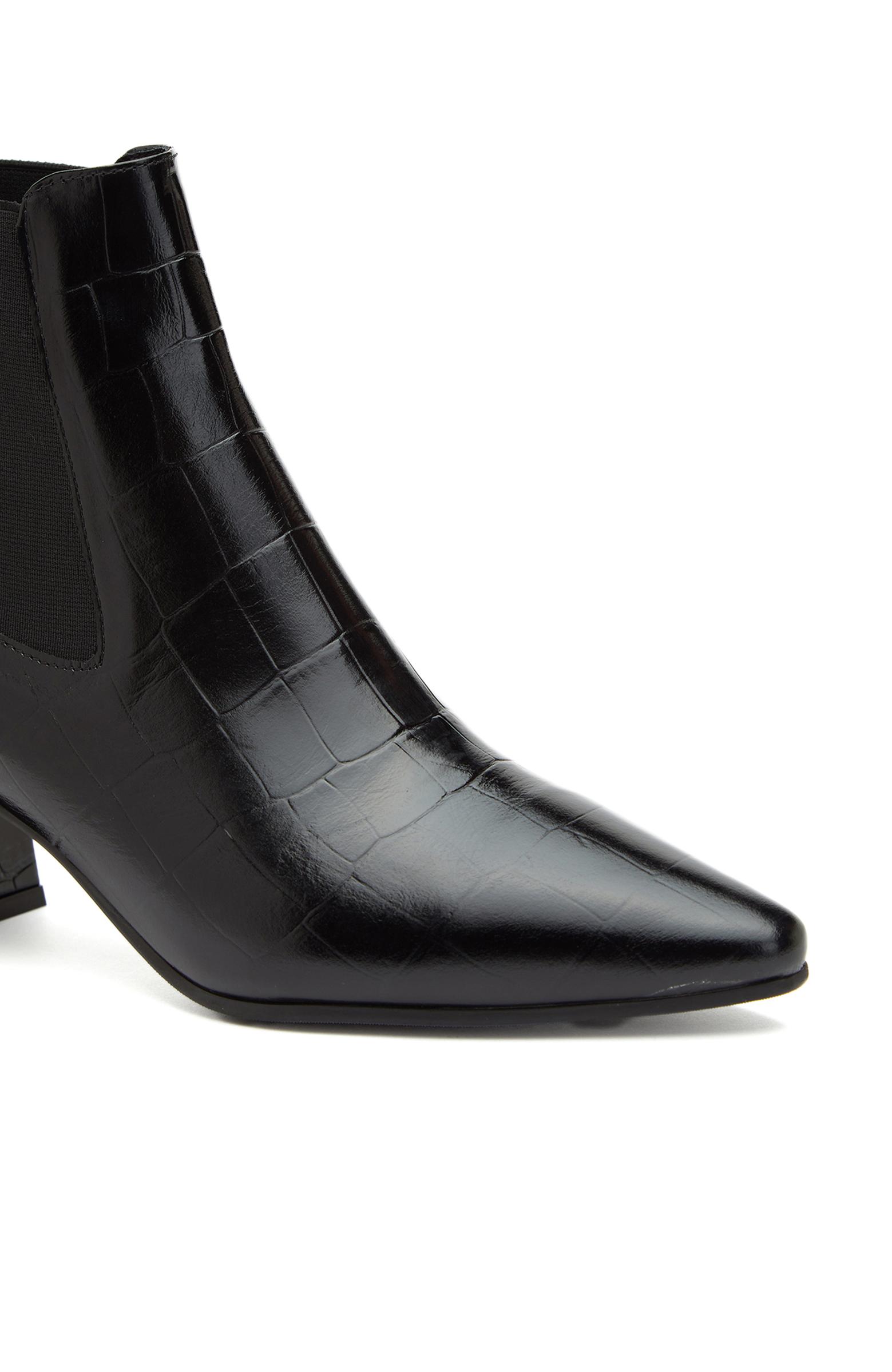 Divarese Kadın Siyah Western Kroko Desenli Deri Bot