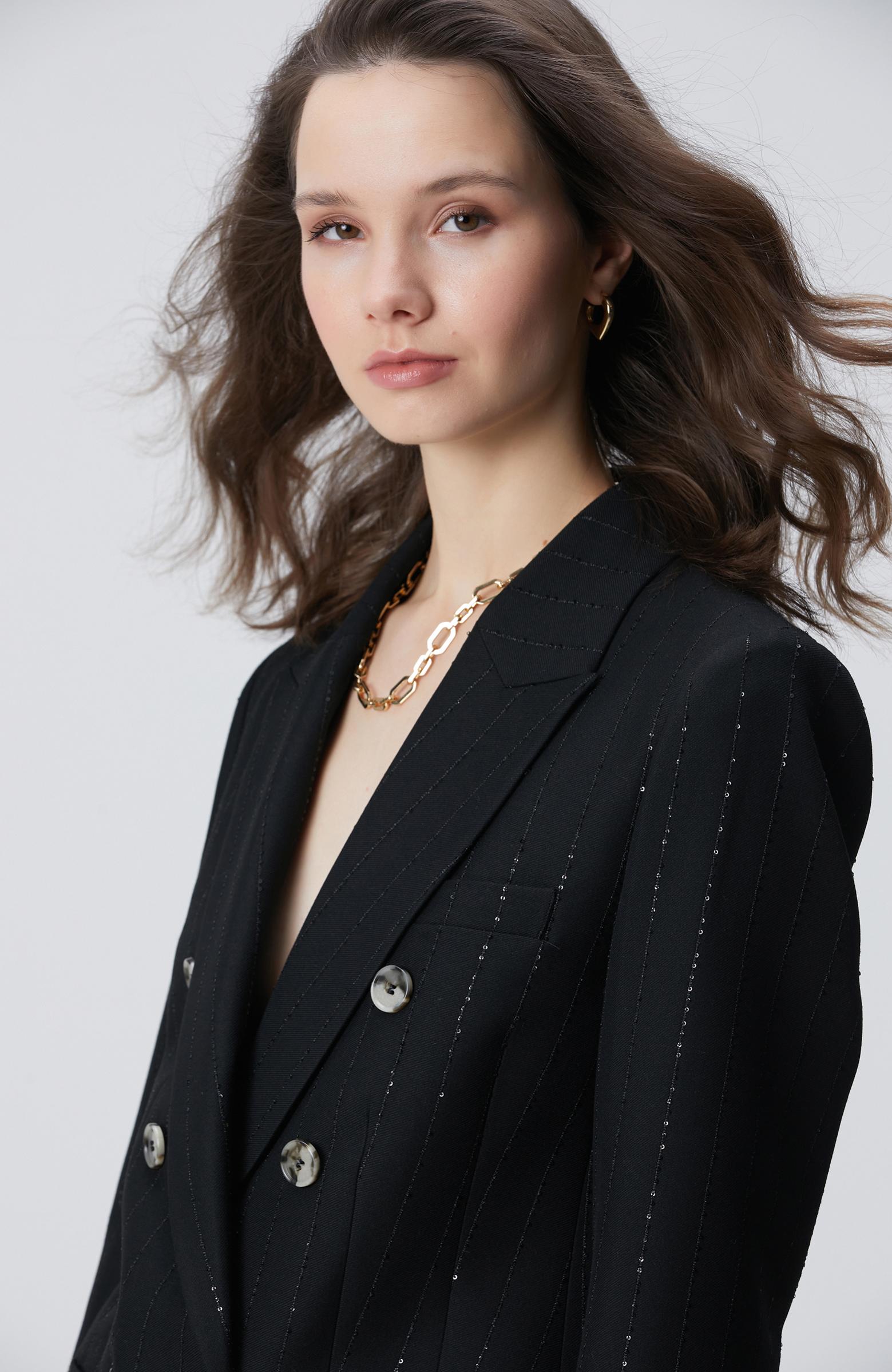  Network Kadın Siyah Payetli Çizgili Ceket