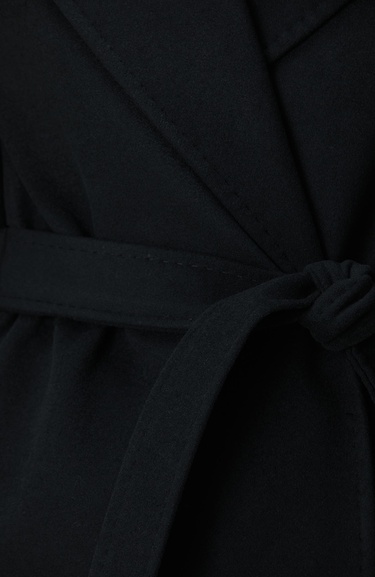  Network Kadın Siyah Geniş Yakalı Manto