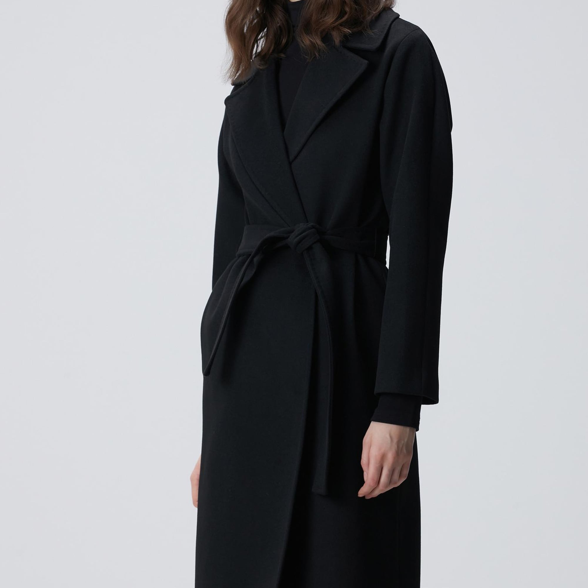 Network Kadın Siyah Geniş Yakalı Manto