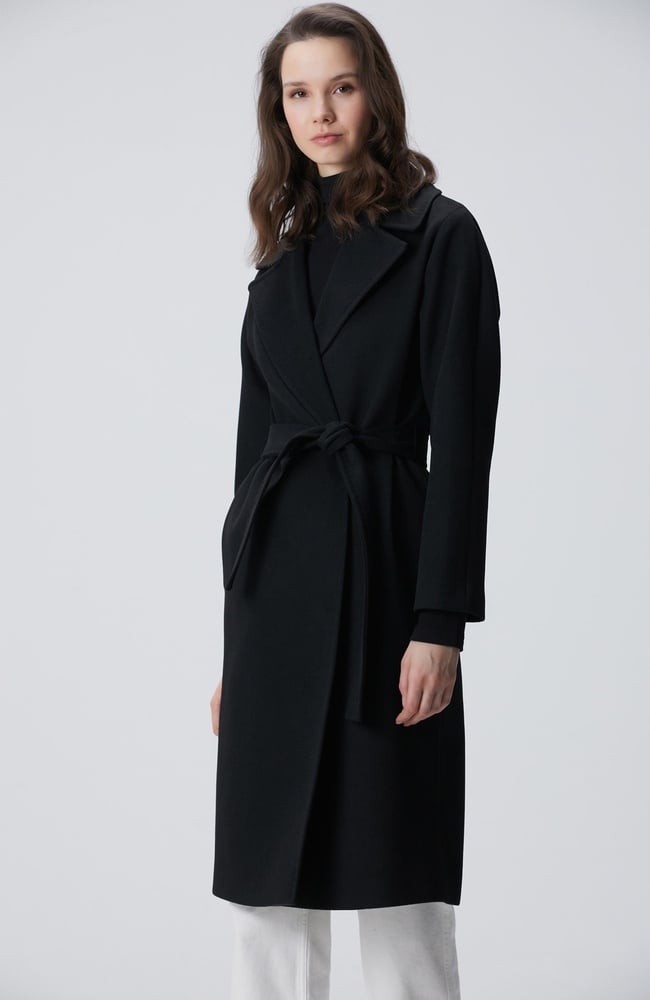  Network Kadın Siyah Geniş Yakalı Manto