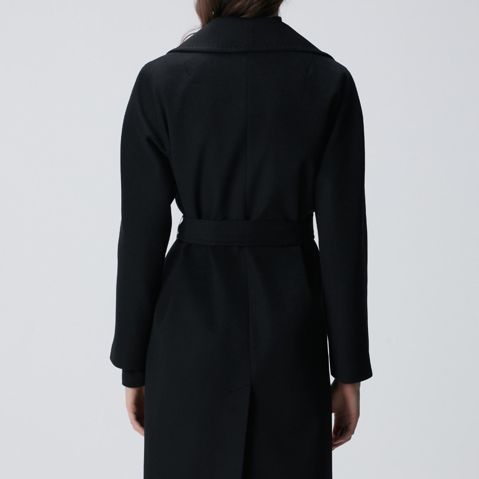 Network Kadın Siyah Geniş Yakalı Manto