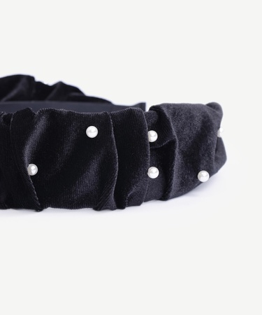  YARGICI Boncuk Detaylı Taç