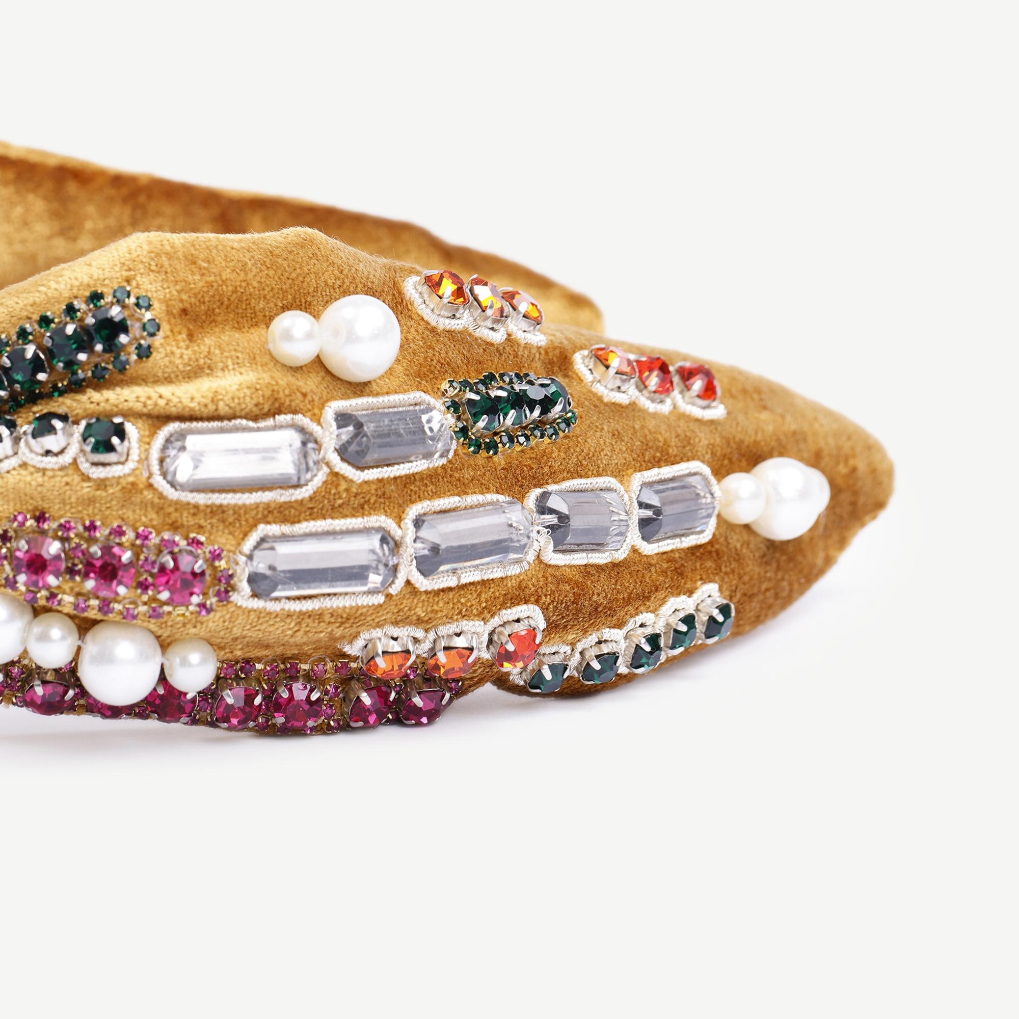 YARGICI Akrilik İnci Detaylı Kadife Taç