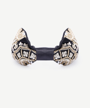  YARGICI Boncuk Detaylı Saten Taç