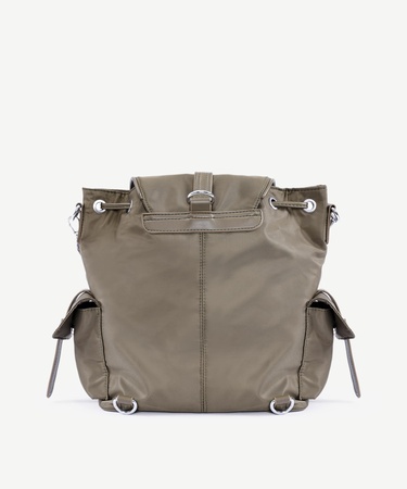  YARGICI Çift Cepli Sırt Çantası