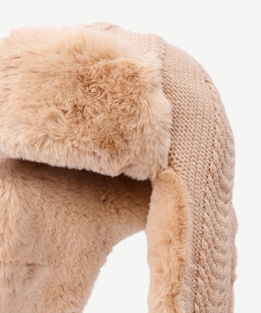  YARGICI Örgü Detaylı Kürklü Kar Şapkası