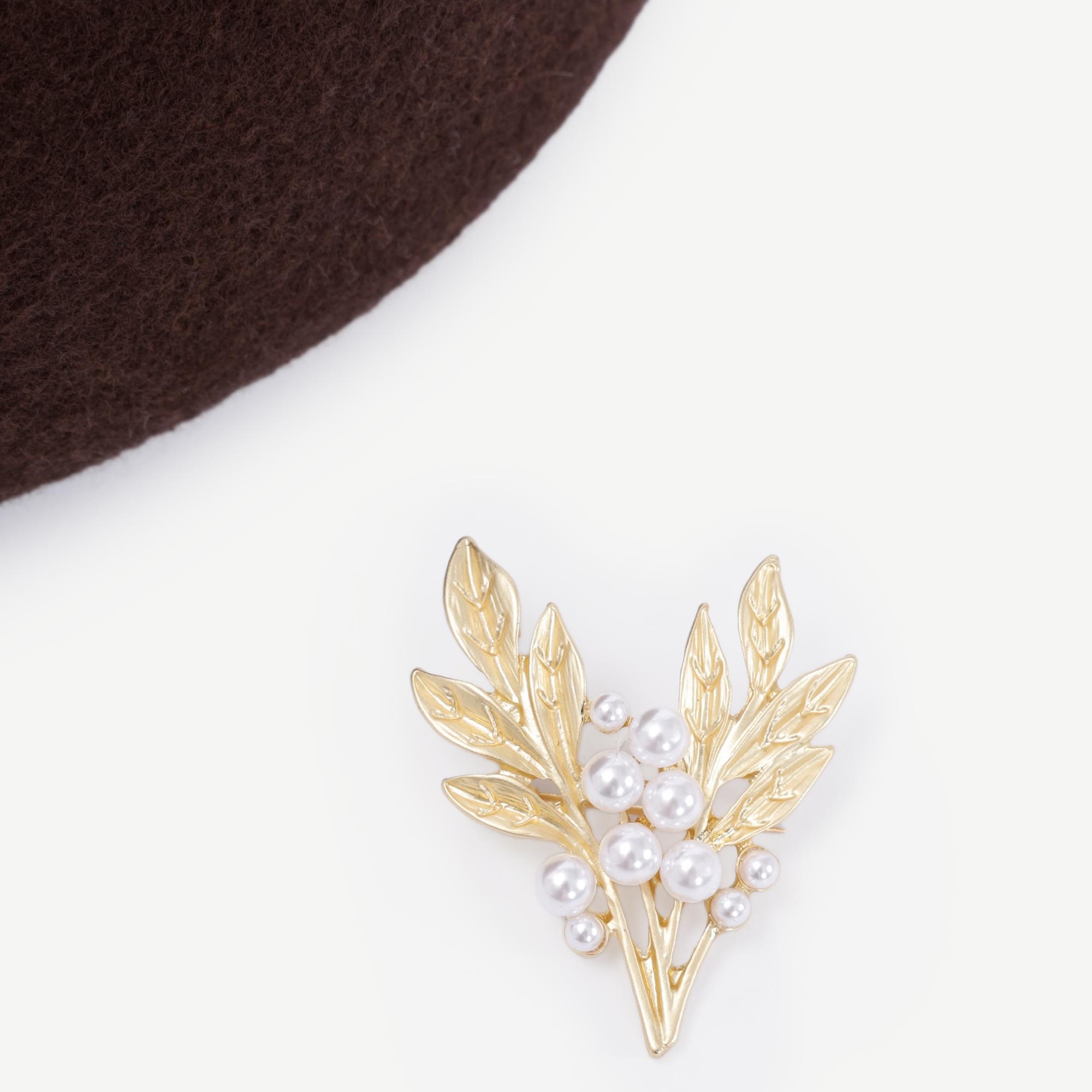 YARGICI Çiçek Broş İncili Yün Şapka