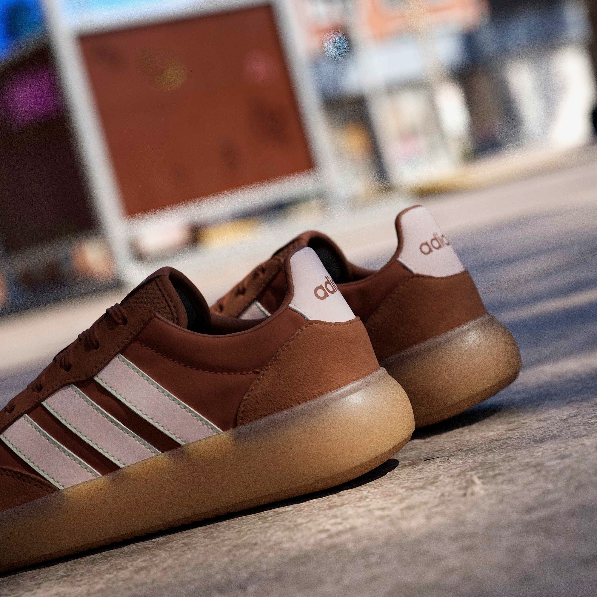 adidas Barreda Decode Kadın Kahverengi Spor Ayakkabı