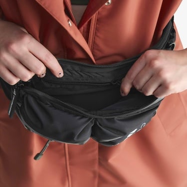  adidas By Stella Mccartney Kadın Siyah Antrenman Bel Çantası